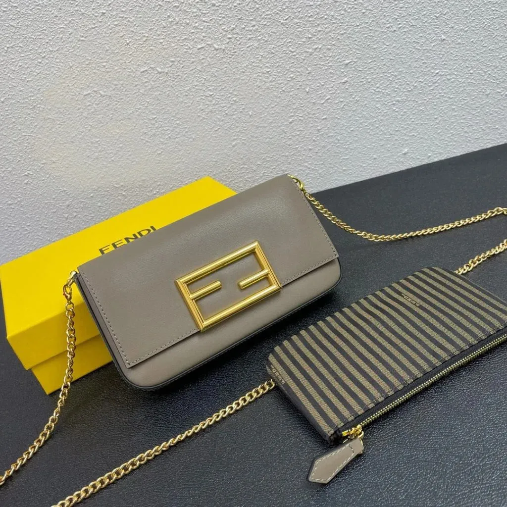 Fendi Wallet On Chain With Pouches Bags
